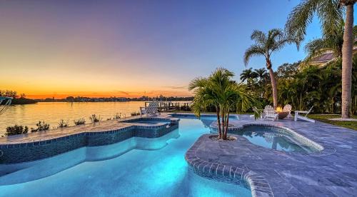 San Remo Casa | Pearl on the Bay - A breathtaking Pool & Bayfront property - an unparalleled vacation experience