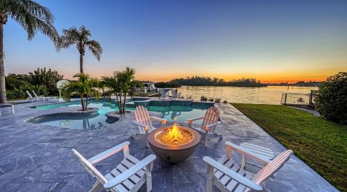 San Remo Casa | Pearl on the Bay - A breathtaking Pool & Bayfront property - an unparalleled vacation experience