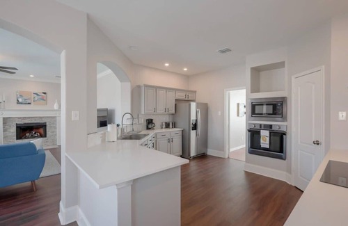 South Arlington Casa | Pearl White Dream Home With Private Pool & Theatre