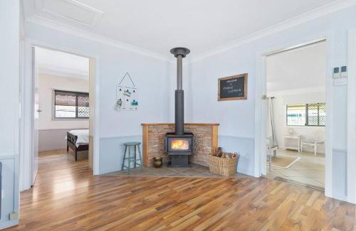 Beachmere Casa | Pebble Cottage