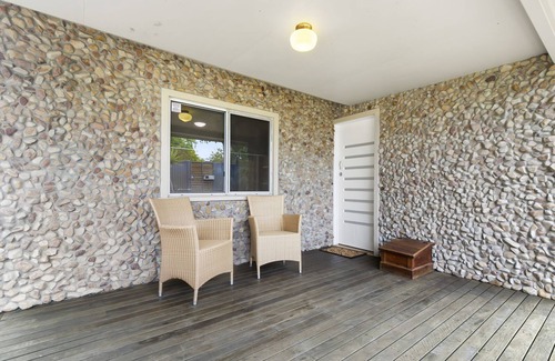 Beachmere Casa | PEBBLE COTTAGE