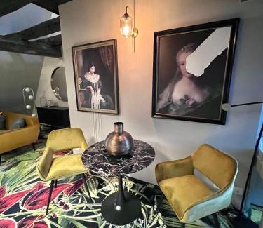 City Centre Regensburg Hotel | Pebbles Suiten by RiNG