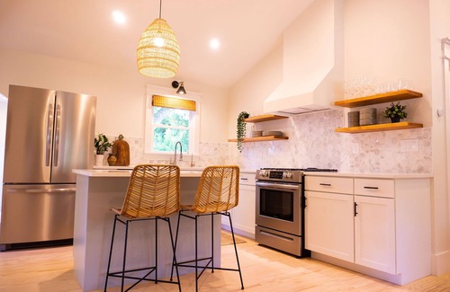 Wilmington Casa | Pecan Paradise: near Beach & Downtown!