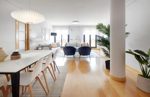Antiguo Apartamento | Peine del Viento by FeelFree Rentals