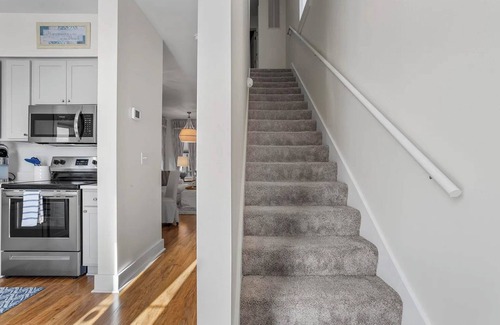 Ocean Springs Cabaña | Pelican Cove Cottage located Downtown Ocean Springs