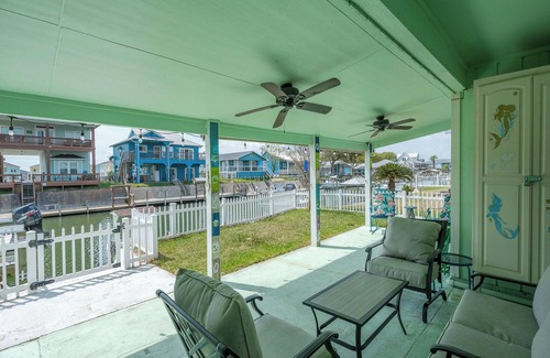 Palm Harbor Cabaña | Pelican Cove
