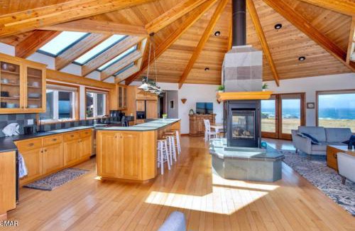 Fort Bragg Casa | Pelican House