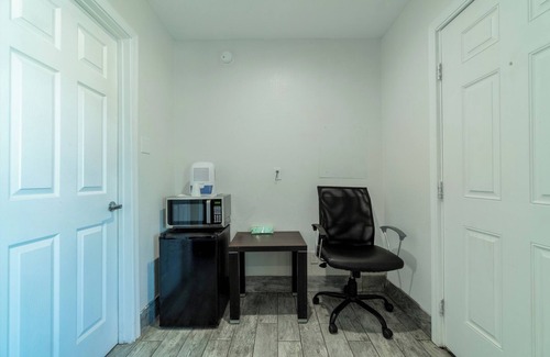 Aransas Pass Hotel | Pelican Inn by Belvilla Aransas Pass, TX