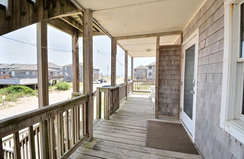 Buxton Cabaña | Pelican Place Cottage- Short walk to beach- Community Pool & Spa