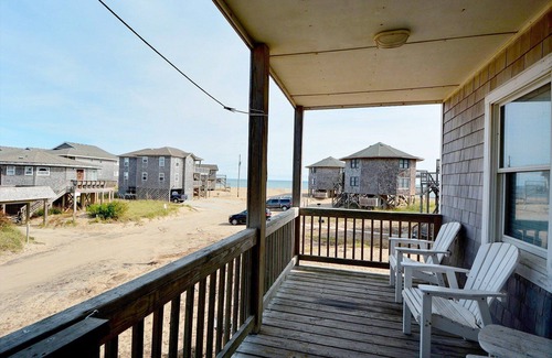 Buxton Cabaña | Pelican Place Cottage- Short walk to beach- Community Pool & Spa