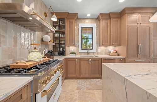 Sanibel Casa | Pelican's Perch: Gorgeous West Gulf Pool Home ¡Solo pasos para acceder a la playa!