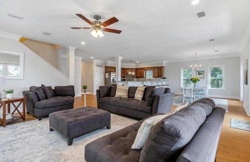 Ocean Springs Apartamento | Pelican View Beach House - Private Beach!