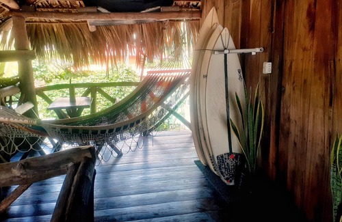 La Libertad Cabina | Pelicano Surf Camp