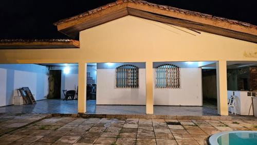 Turu Casa | Península Centro histórico e praias quartos e suítes