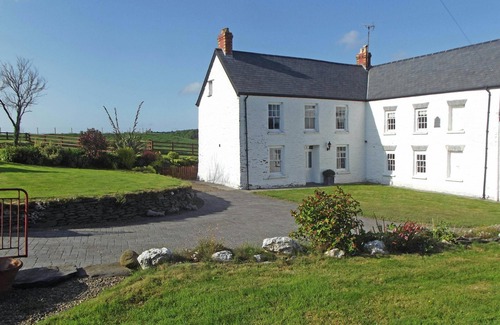 Llanfyrnach Cabaña | Penalltcych Farmhouse, Abercych