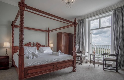 Penally Otro | Penally Manor - Luxurious Manor House - Tenby