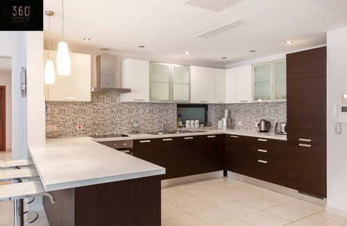 Paceville Apartamento | Pender LUX Complex - 3BR Unit with Private Parking
