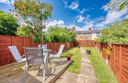 Long Itchington Casa | Pendicke Place Cottage | 2 bed house sleeps 4 | Southam Centre | Inspire Homes