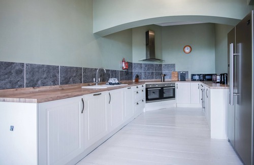 Pendine Cabaña | Pendine Manor - 9 Bedroom Manor House - Pendine