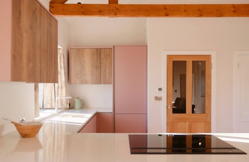 Porthgwarra Cabaña | PENDOWER COTTAGE, pet friendly, with open fire in Porthgwarra