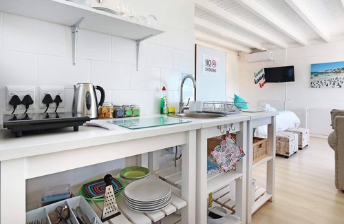 Simon's Town Casa | Penguins View Guesthouse