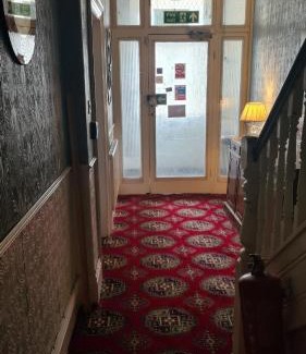 Rhyl Casa | PENGWERN MANOR GUEST HOUSE e