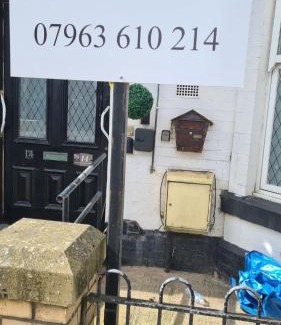 Rhyl Casa | PENGWERN MANOR GUEST HOUSE e