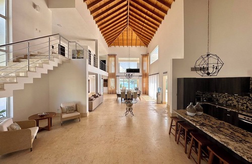 Puerto Plata Villa | Peninsula Esmeralda - AMBER Villa - Mix of elegance & subtle luxury details