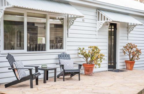 Tootgarook Casa | Peninsula Holiday Cottage 10 minutes walk to the beach