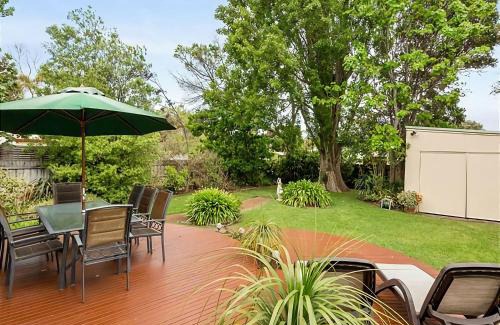 Tootgarook Casa | Peninsula Holiday Cottage 10 minutes walk to the beach