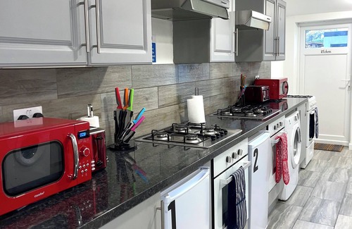 Havering Park Apartamento | Penn Gardens - Flat 2