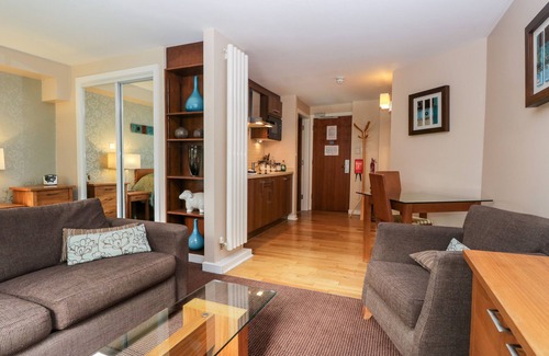 Penrith Cabaña | PENNINE VIEW, romantic, with pool in Penruddock