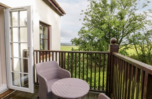Penrith Cabaña | PENNINE VIEW, romantic, with pool in Penruddock
