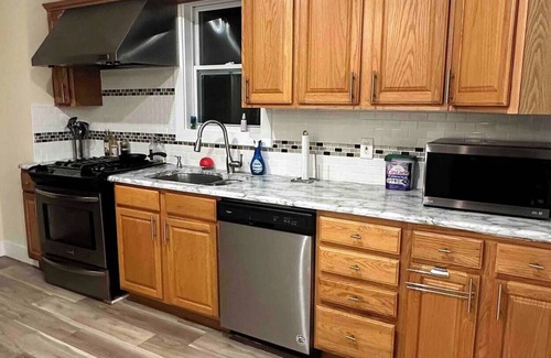 Pennsville Casa | Pennsvilee Spacious BEAUTIFUL 2 Bedroom HOME.