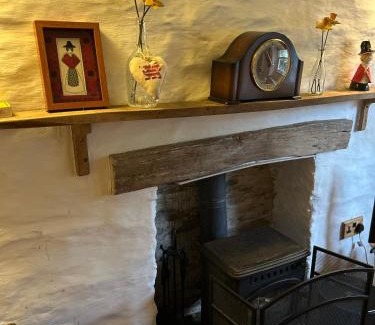 Mynachlogddu Casa | Penrallt-Fach Traditional Welsh cottage Pembrokeshire