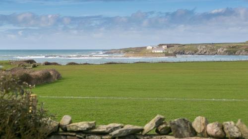 Ty Croes Casa | Penrhyn Isa Un