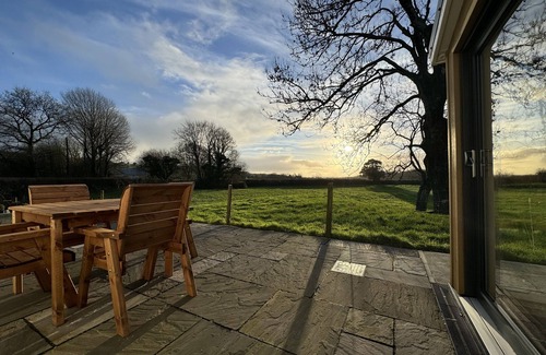 Rhydlewis Cabaña | PENSARNGERRIG, pet friendly, character holiday cottage in Rhydlewis