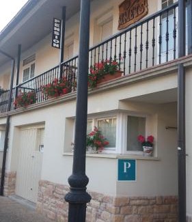 Zubiri Casa | Pensión Amets