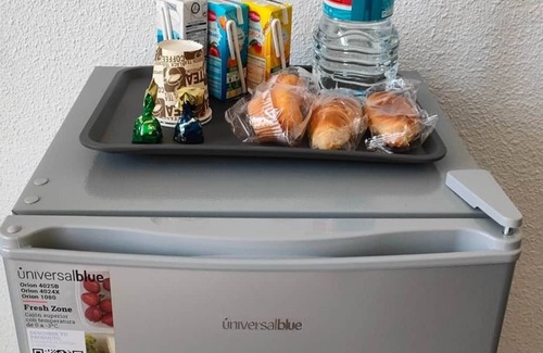 Moncofar Apartamento | Pensión Benavente. 4 - (Playa 1,5km / AP7-3min)