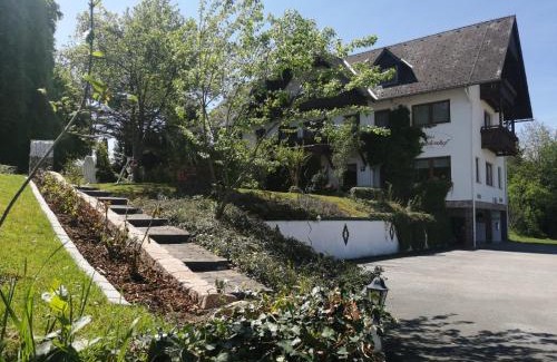 Loipersdorf bei Fuerstenfeld Cama Y Desayuno | Pension Arkadenhof