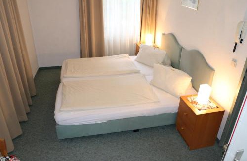 Graz-Straßgang Casa | Pension - Alt - Strassgang
