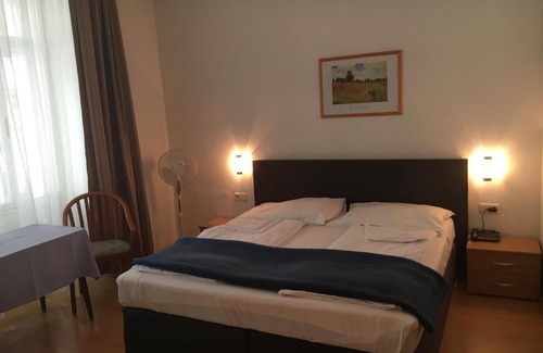 Roßau Hotel | Pension Ani-Falstaff