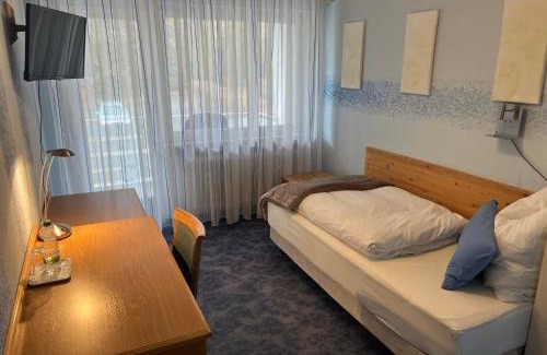 Koenigsfeld im Schwarzwald Cama Y Desayuno | Pension Regenbogen