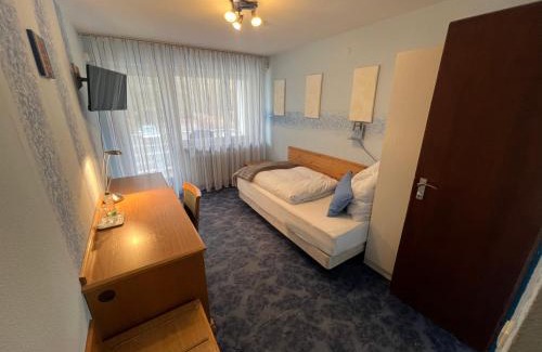 Koenigsfeld im Schwarzwald Cama Y Desayuno | Pension Regenbogen