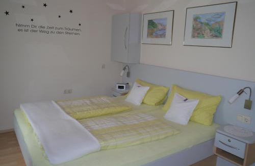 Bodenmais Casa | Pension / FW Gästehaus Stern
