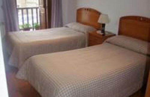 Cabezon de la Sal Casa | Pension Gades