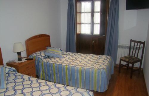 Cabezon de la Sal Casa | Pension Gades