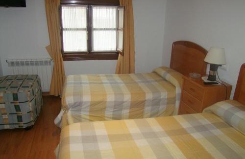 Cabezon de la Sal Casa | Pension Gades
