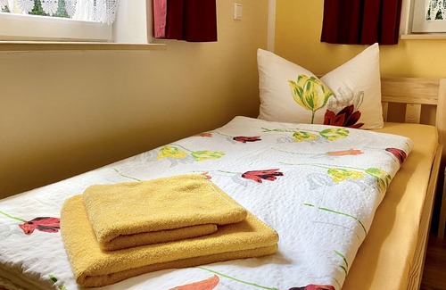 Eisenach Casa | Pension "Metilstein" on Eisenach's local mountain opposite Wartburg Castle
