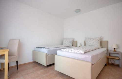 Steinmauern Casa | Pension Victoria